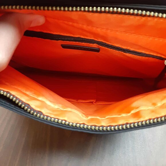 Targus Newport Black Convertible 2-in-1 Messenger Backpack laptop tablet - Picture 11 of 16